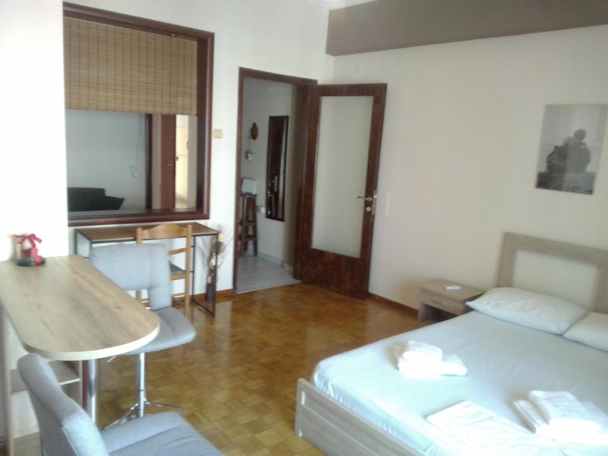 Saki'S Apartment 4Th Floor Кавала Екстериор снимка