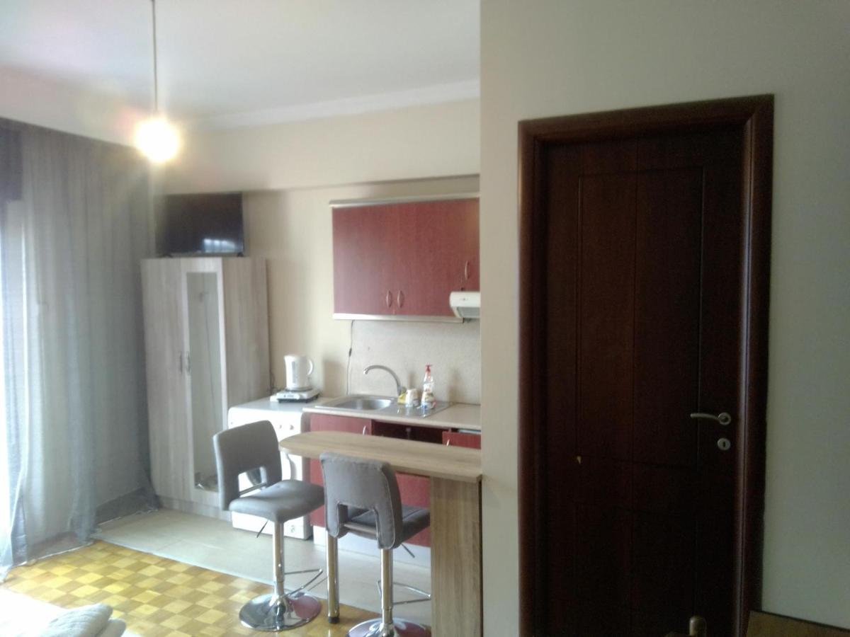 Saki'S Apartment 4Th Floor Кавала Екстериор снимка